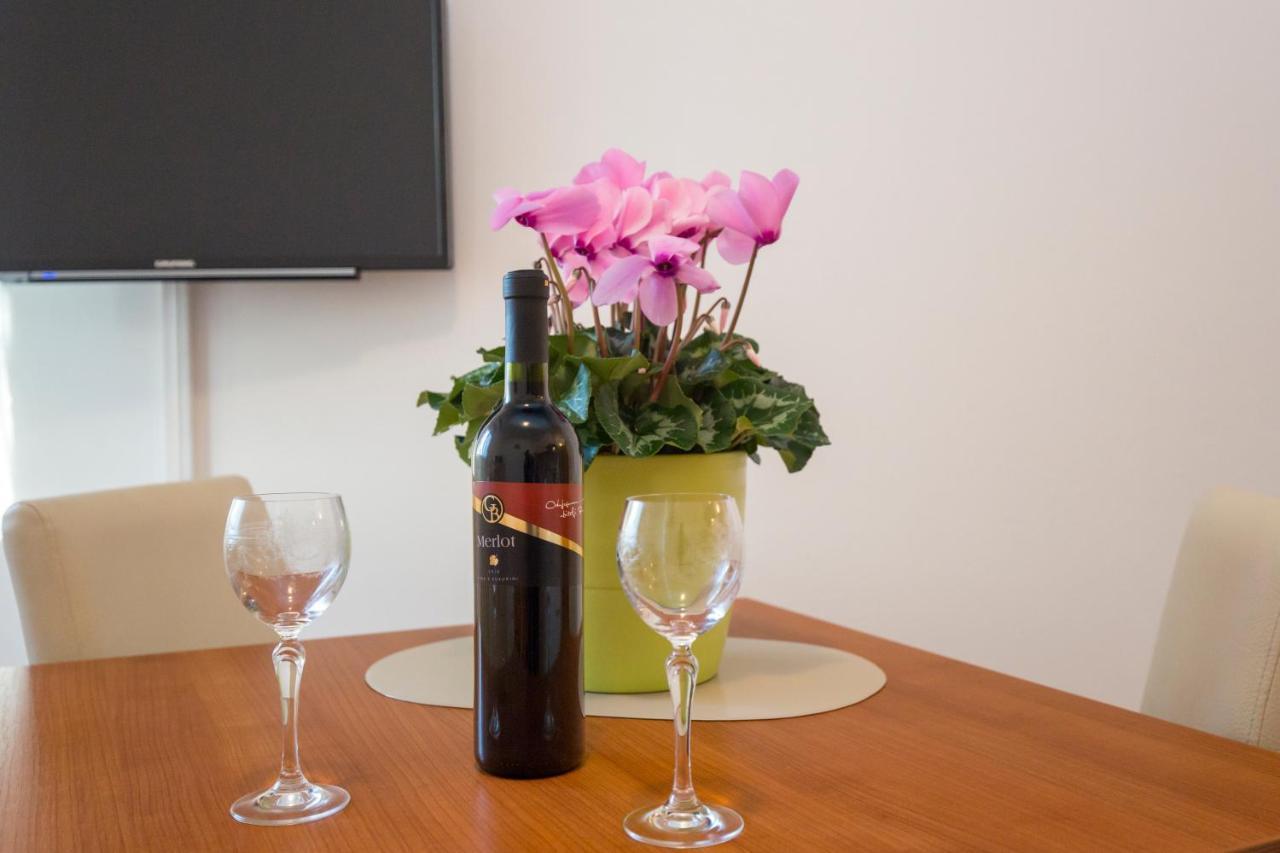 House Kontus Hotel Пломин Екстериор снимка
