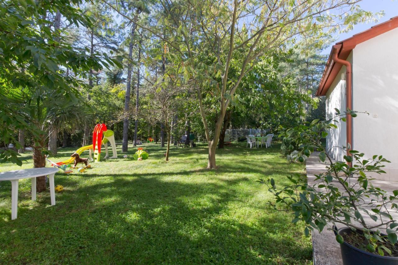 House Kontus Hotel Пломин Екстериор снимка